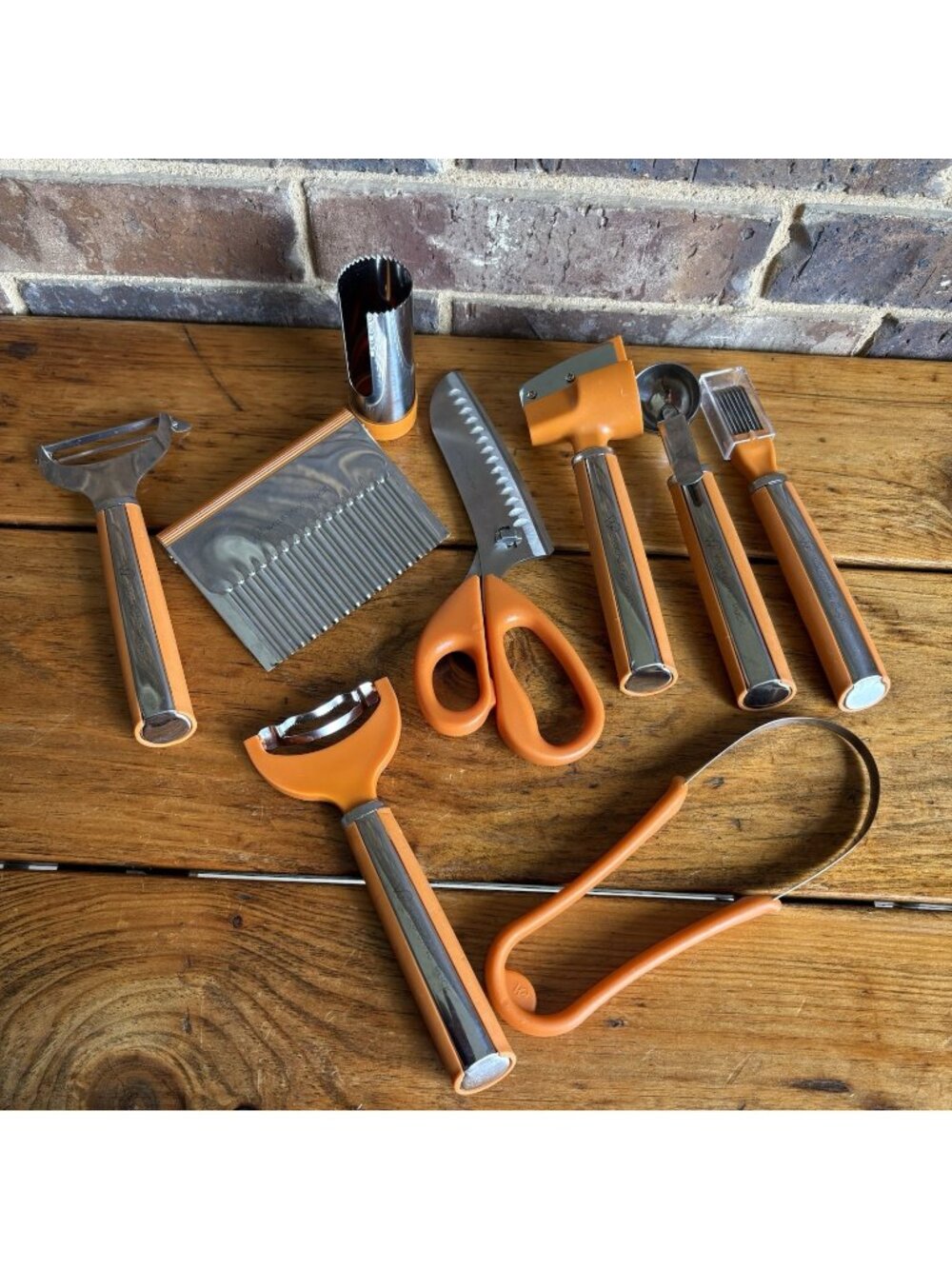 WOLFGANG PUCK 9 Pc GARNISHING Set  NO CASE